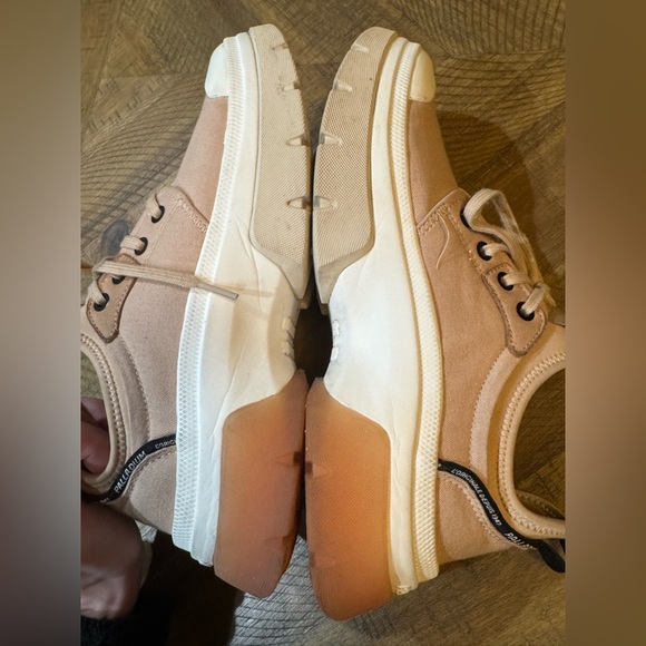 Palladium Pallawave Lo Metro Revolt Line Sneaker Boots in Like New Condition - Picture 12 of 16